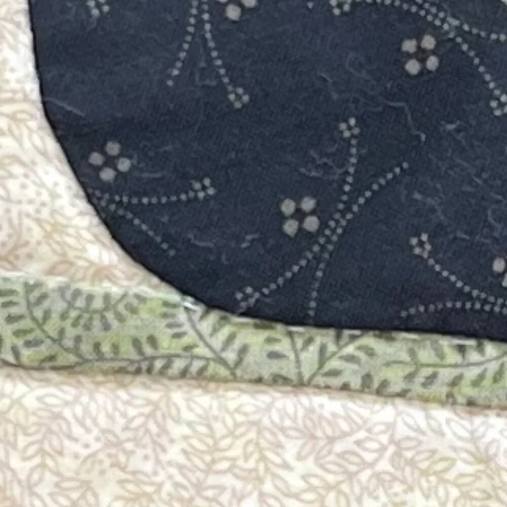 Handcrafted Appliqué Folk Art BLACK BIRD Quilted Table Runner Topper Handmade
